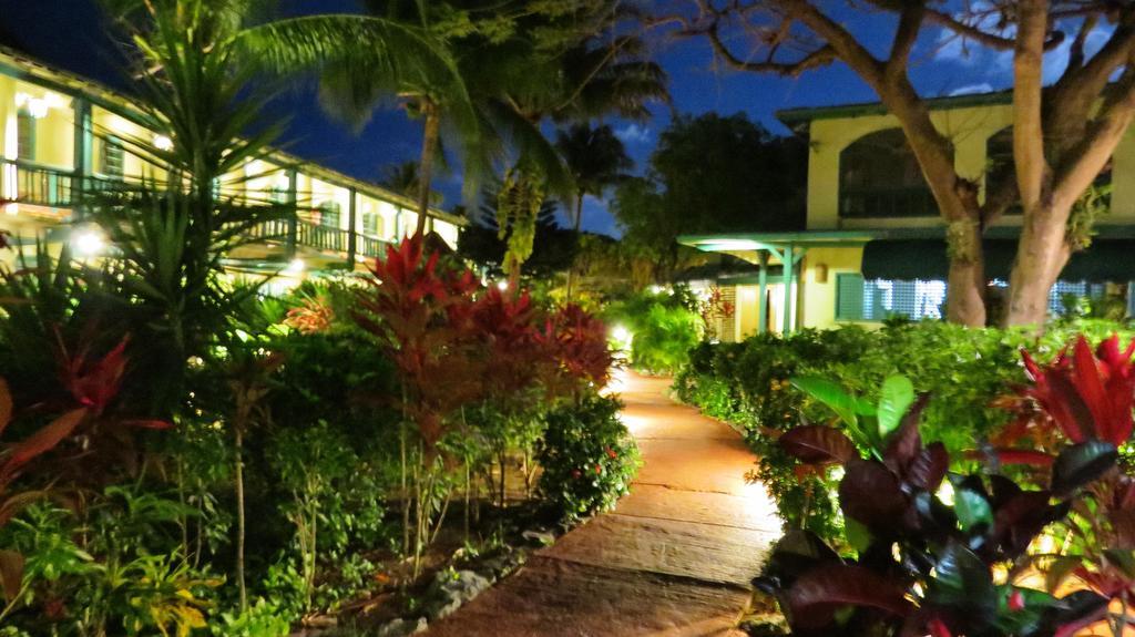 Island Beachcomber Hotel Altona Exterior foto